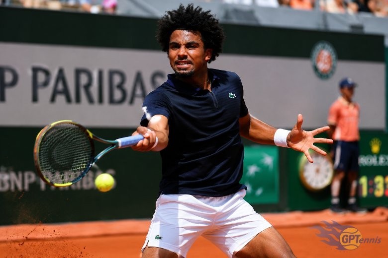 Arthur Fils face au défi de la terre battue : un cap à franchir avant Roland-Garros 2026